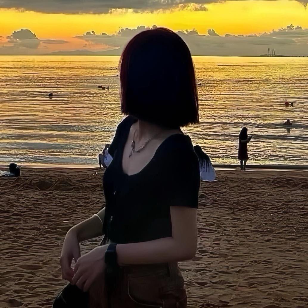 小玲玲吖