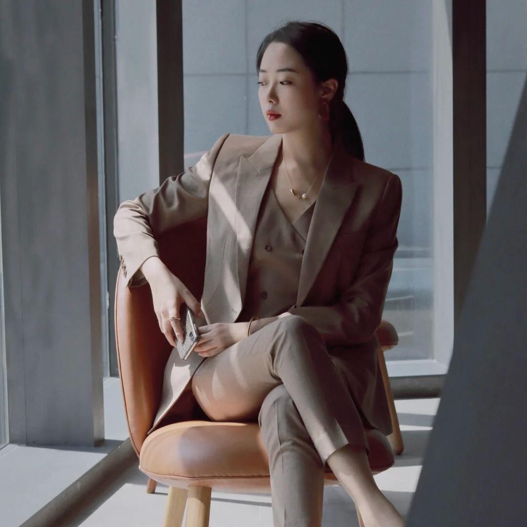 你挡住我的光了(・᷄ᵌ・᷅)