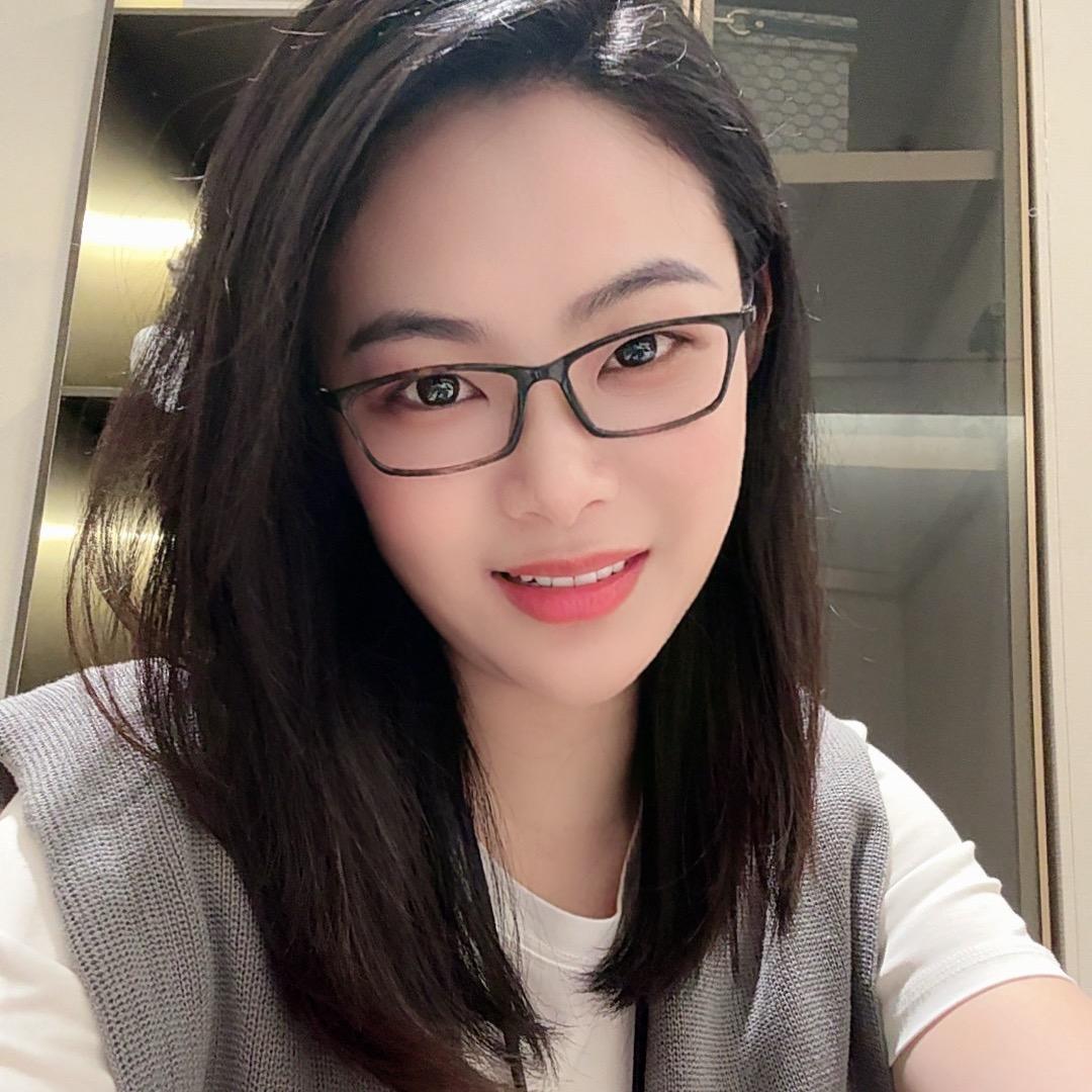 眼镜妹coco