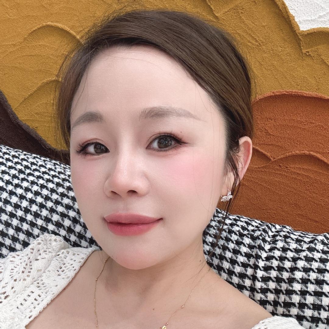 延吉搞皮肤的莉莉
