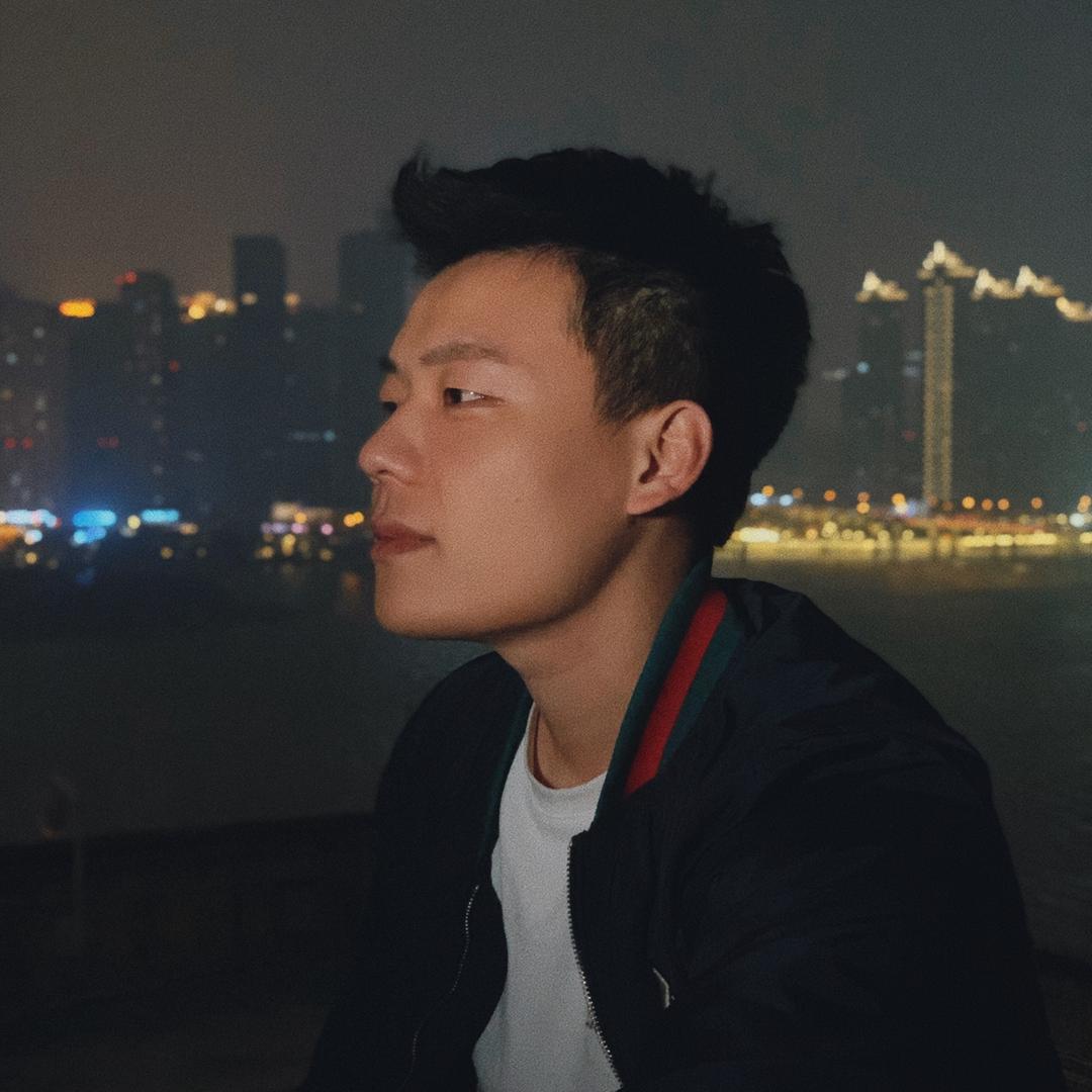 朱大紫（汨罗江大舞台）