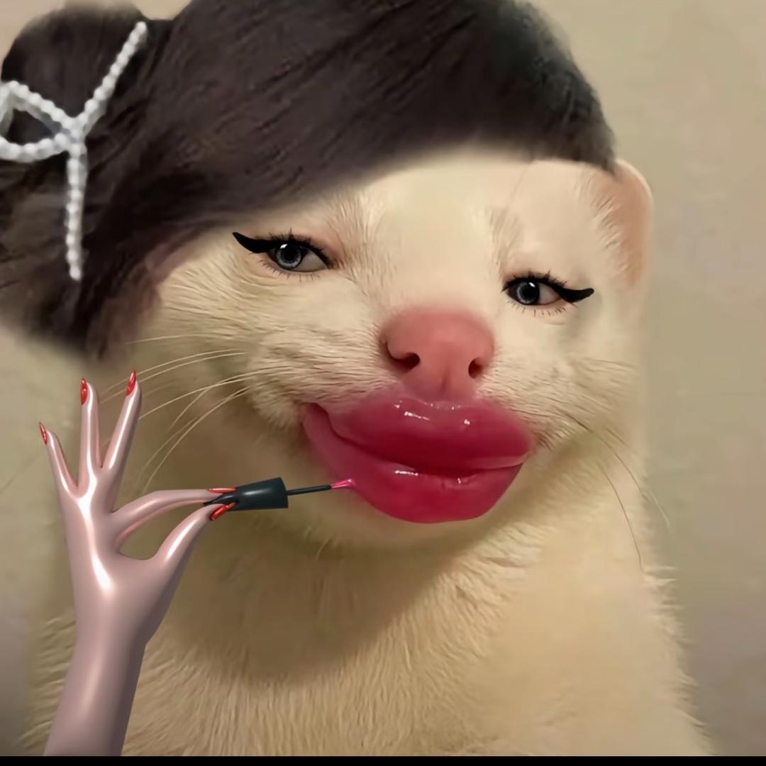 男朋友四肢着地被当成野猪下山惊动警方