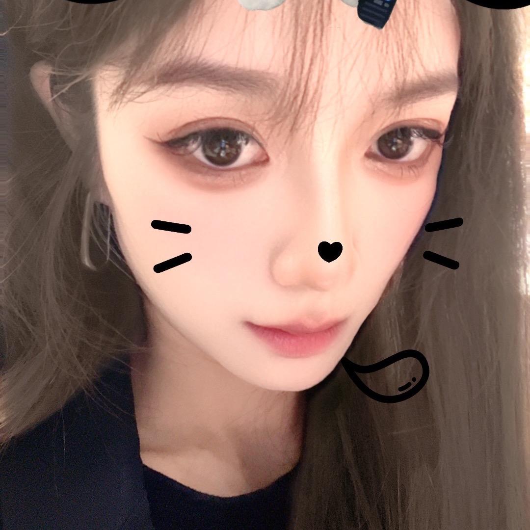 蓉蓉爱穿搭