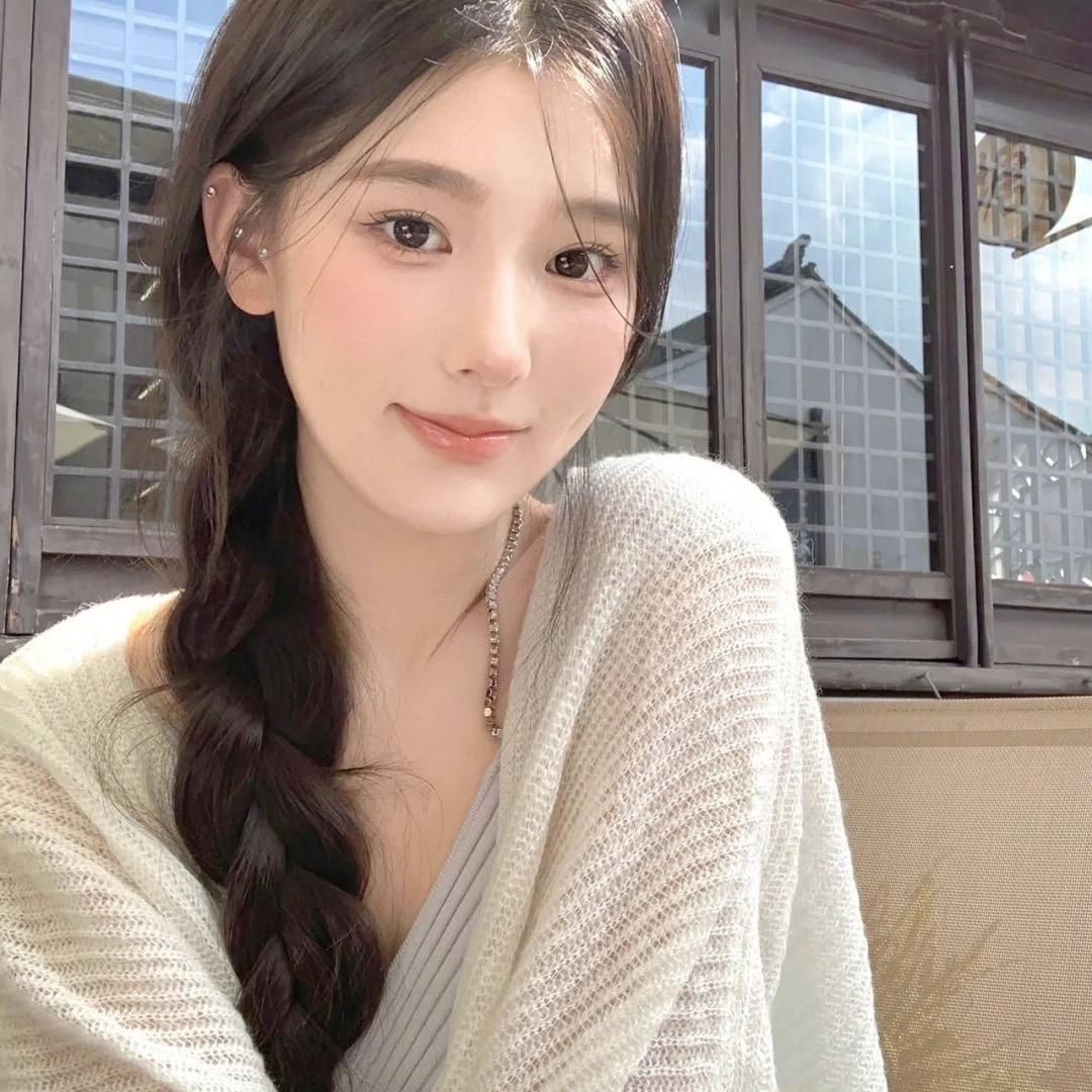 小姐姐爱购物