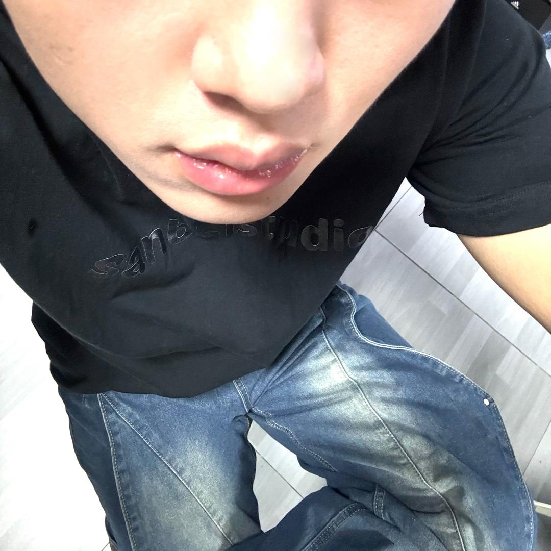 饿了翻垃圾吃