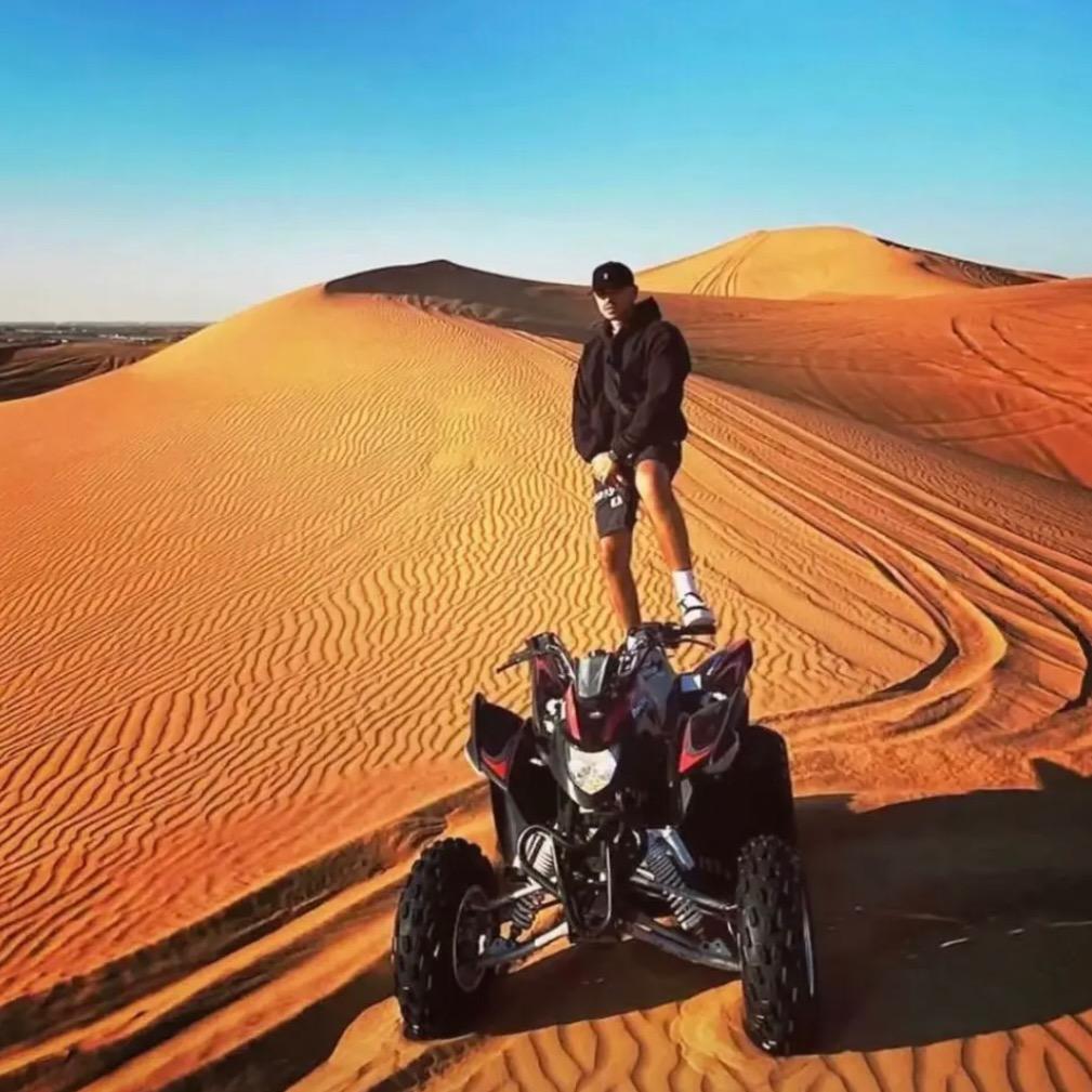 被太阳选中的男人