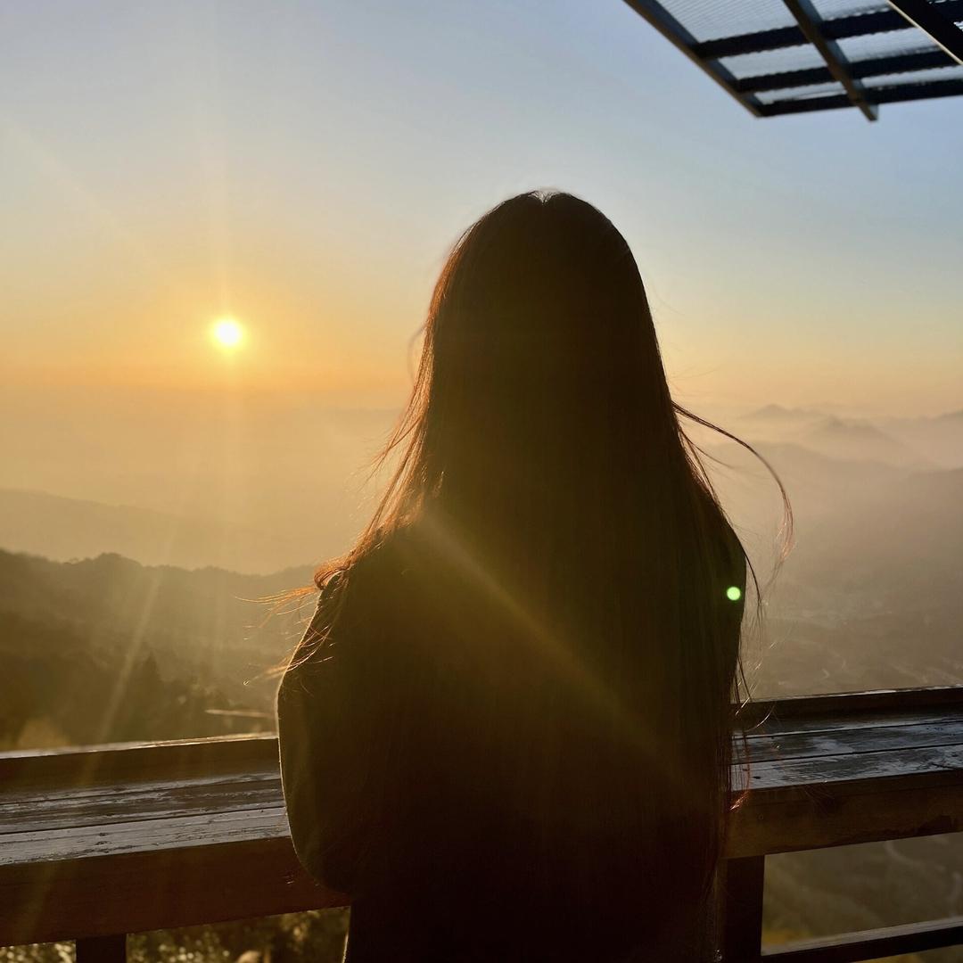 一吃脸就圆 ᯅ𝙞𝙞