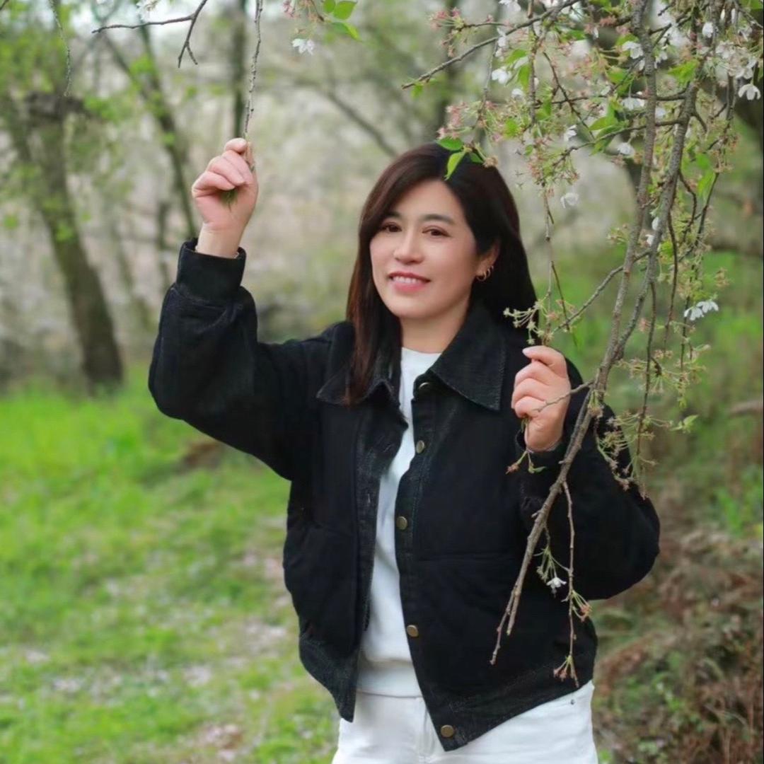 英子