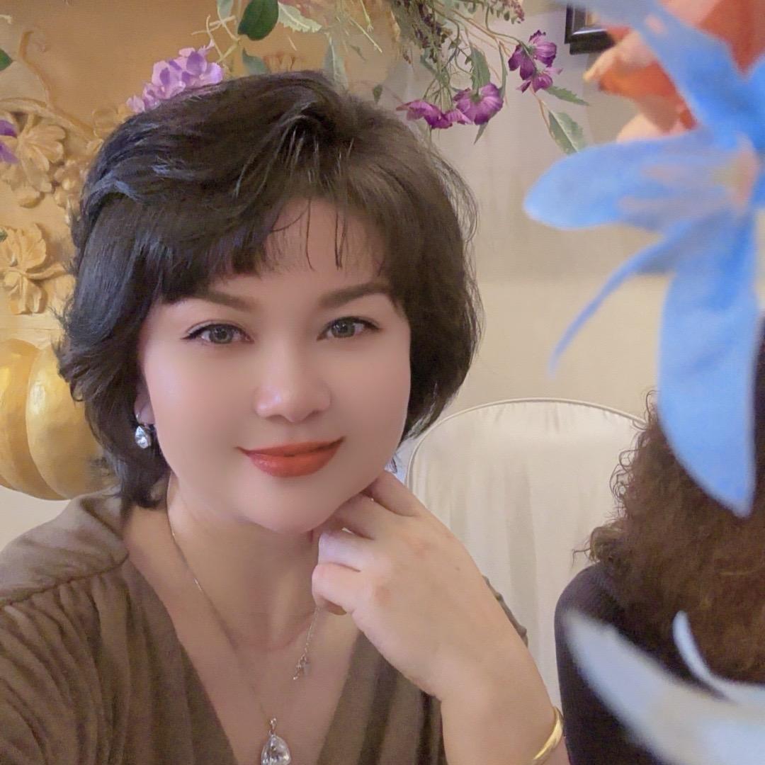 主播阿依古丽 @大号