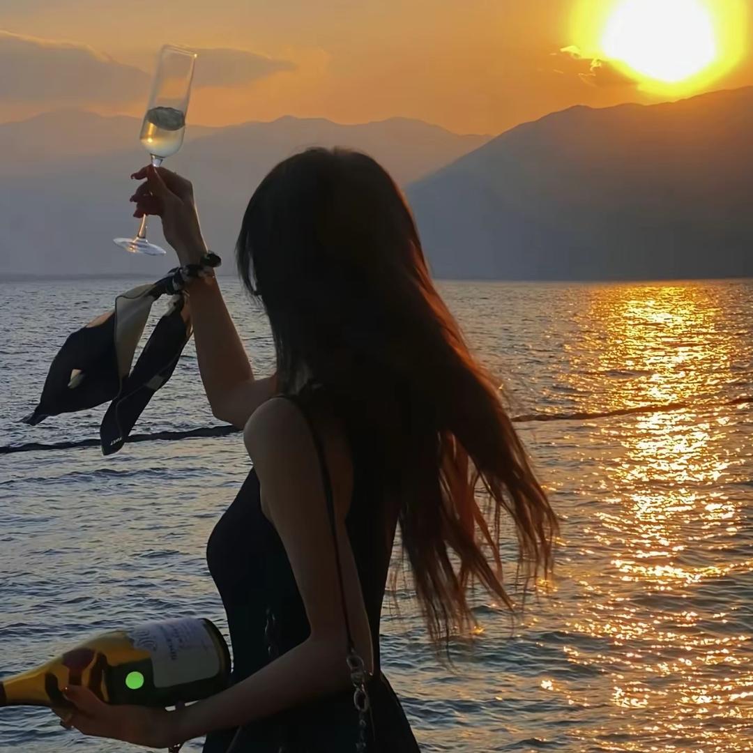 莱奥萍萍严选坊