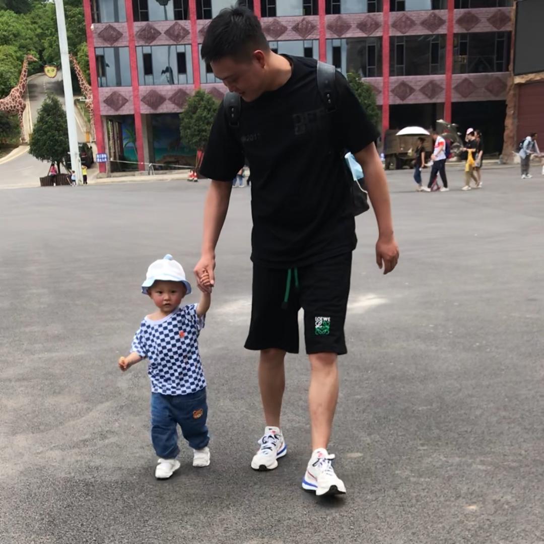 @安华红名车～陆师弟