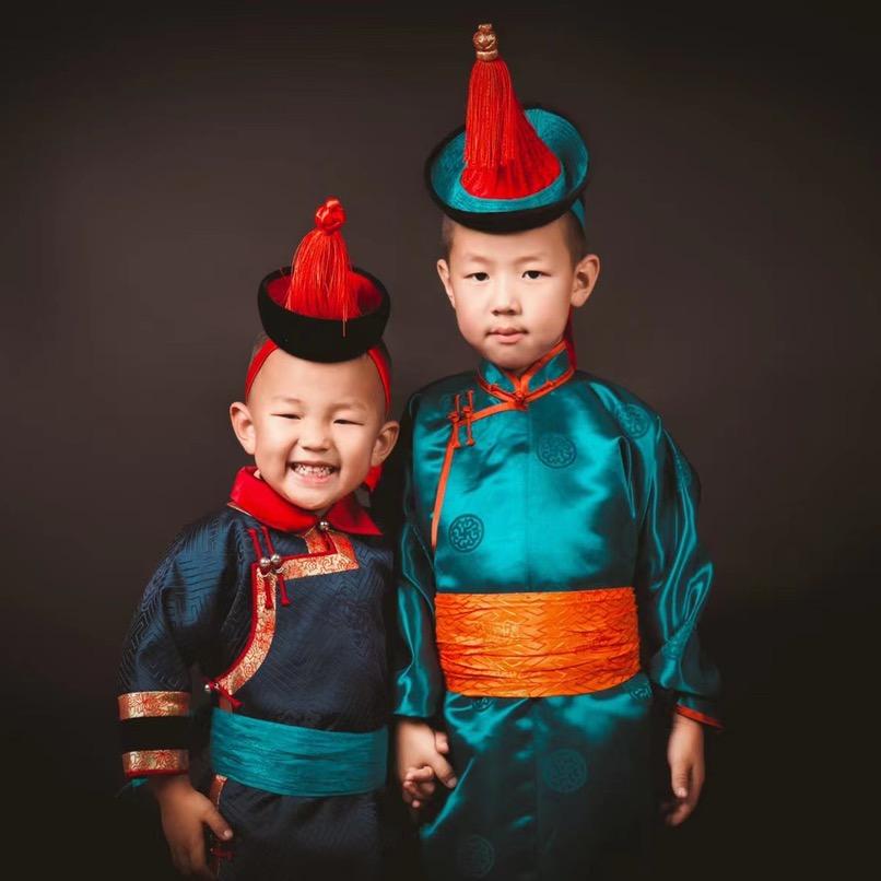 家有俩个👦