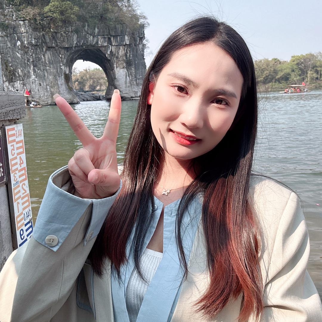 桂林导游汤圆儿