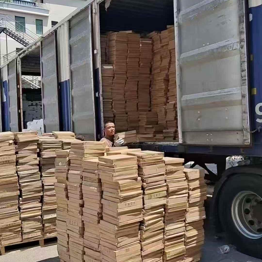 家勋贸易百货仓