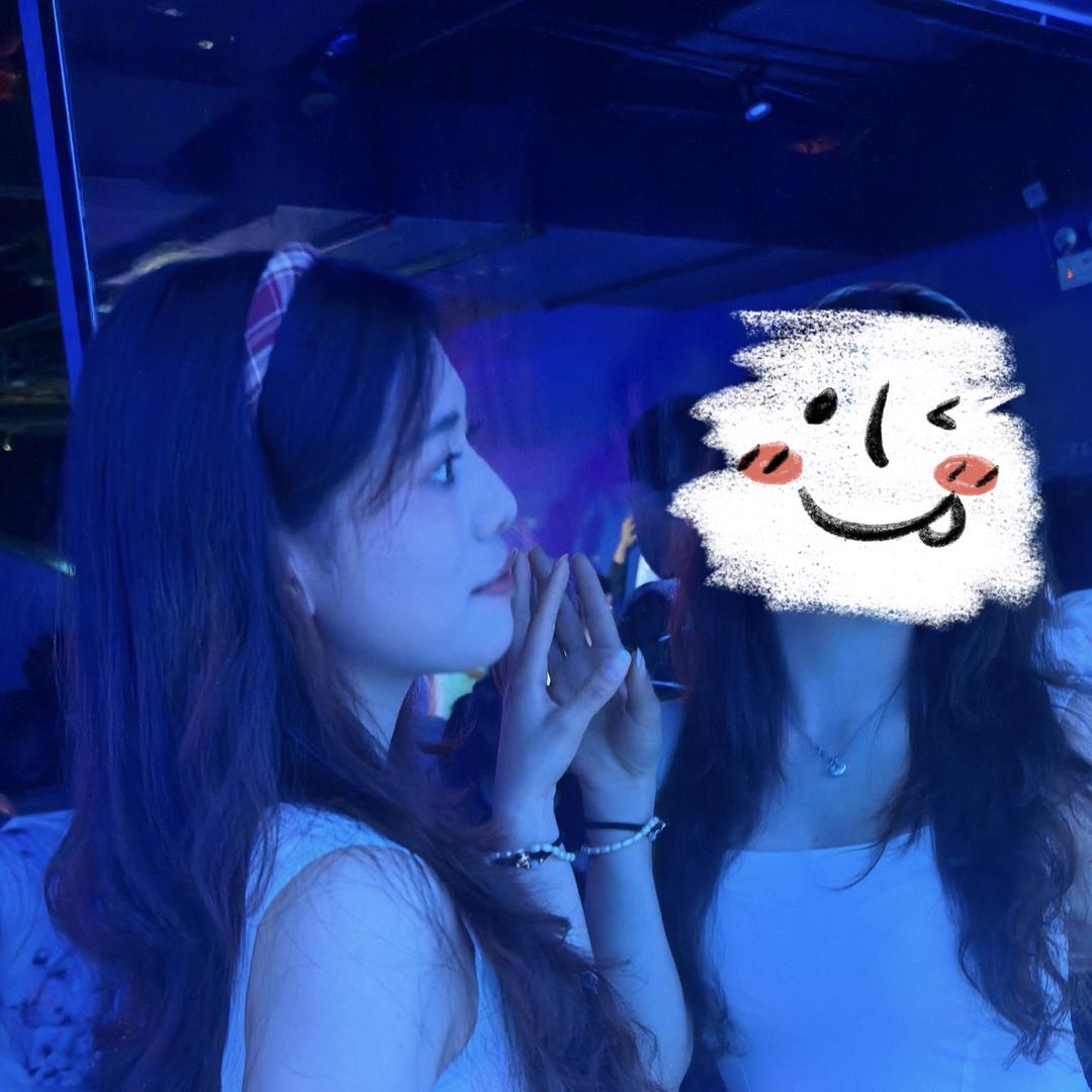 会发光的小老鼠🐁