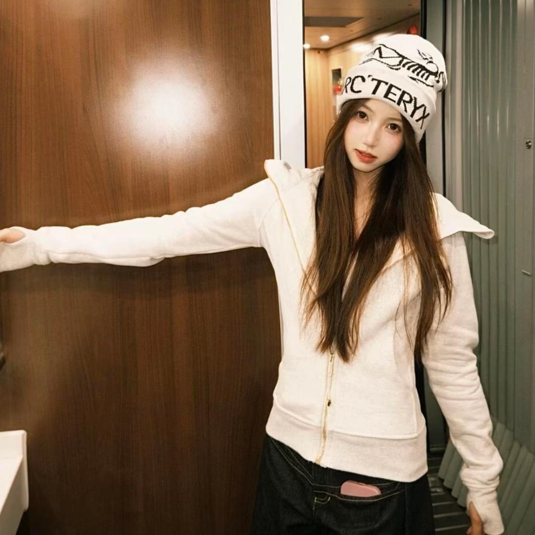 我吃饭的时候不饿…