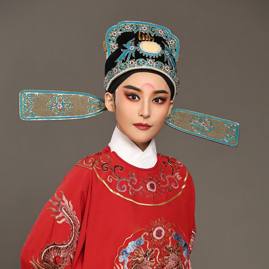 越剧杨爱妮