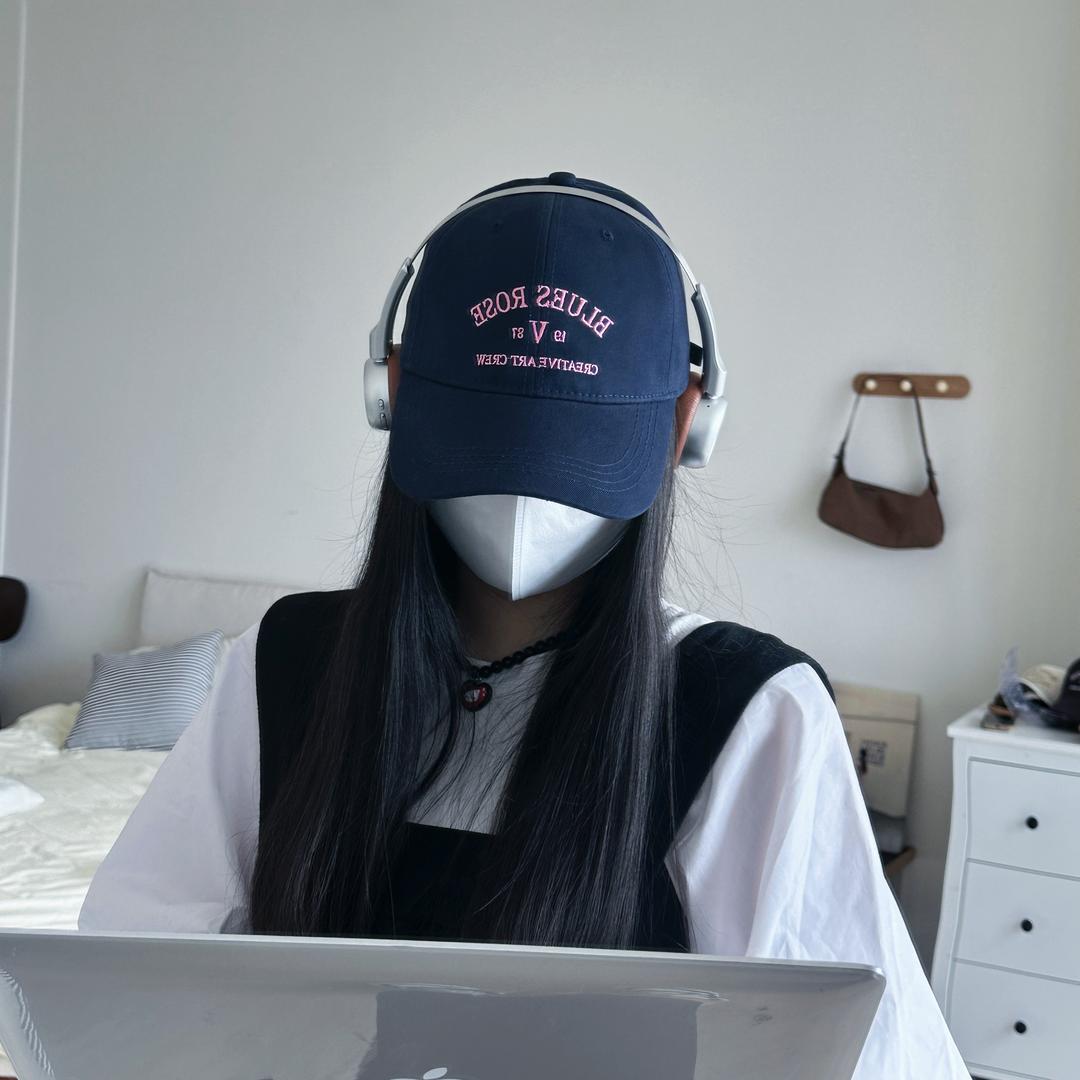 凸凸帽业