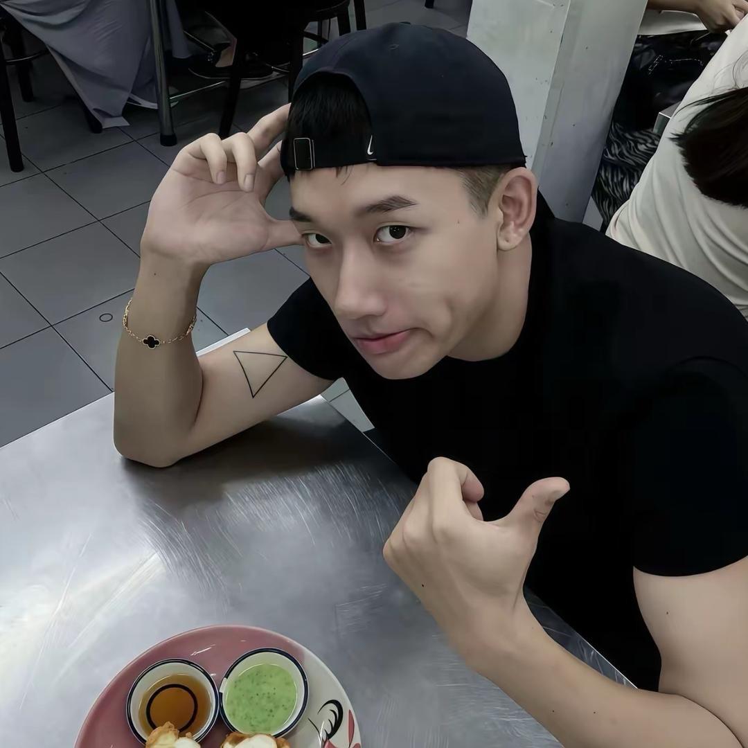 @老婆站街我数钱