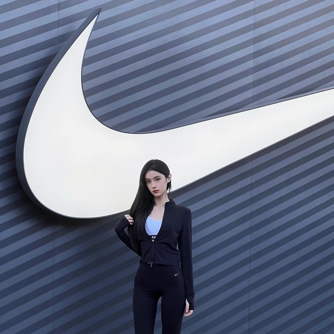 Nike女子穿搭（东城店）滔搏