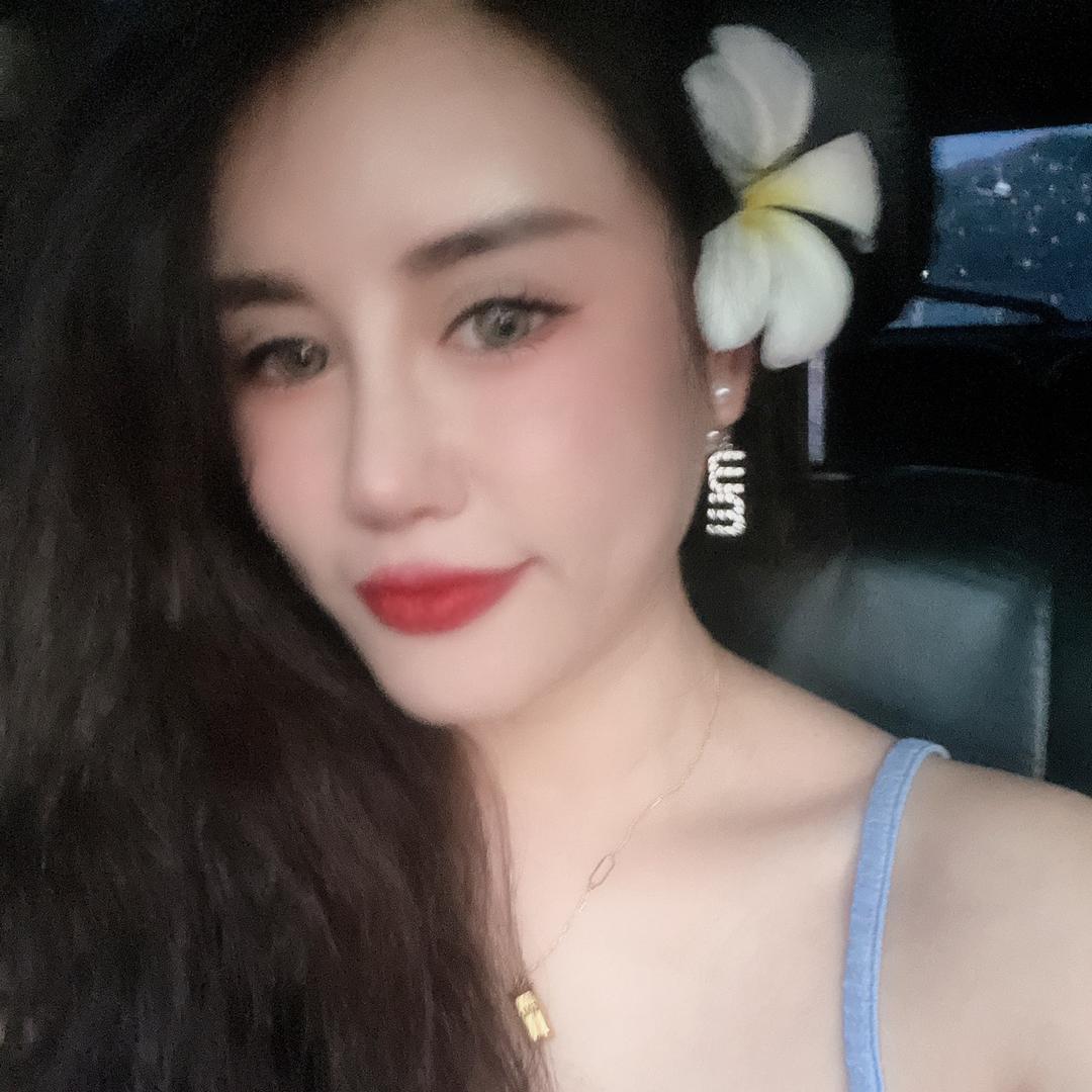 ❥🌈霸王龙说：啊呜～