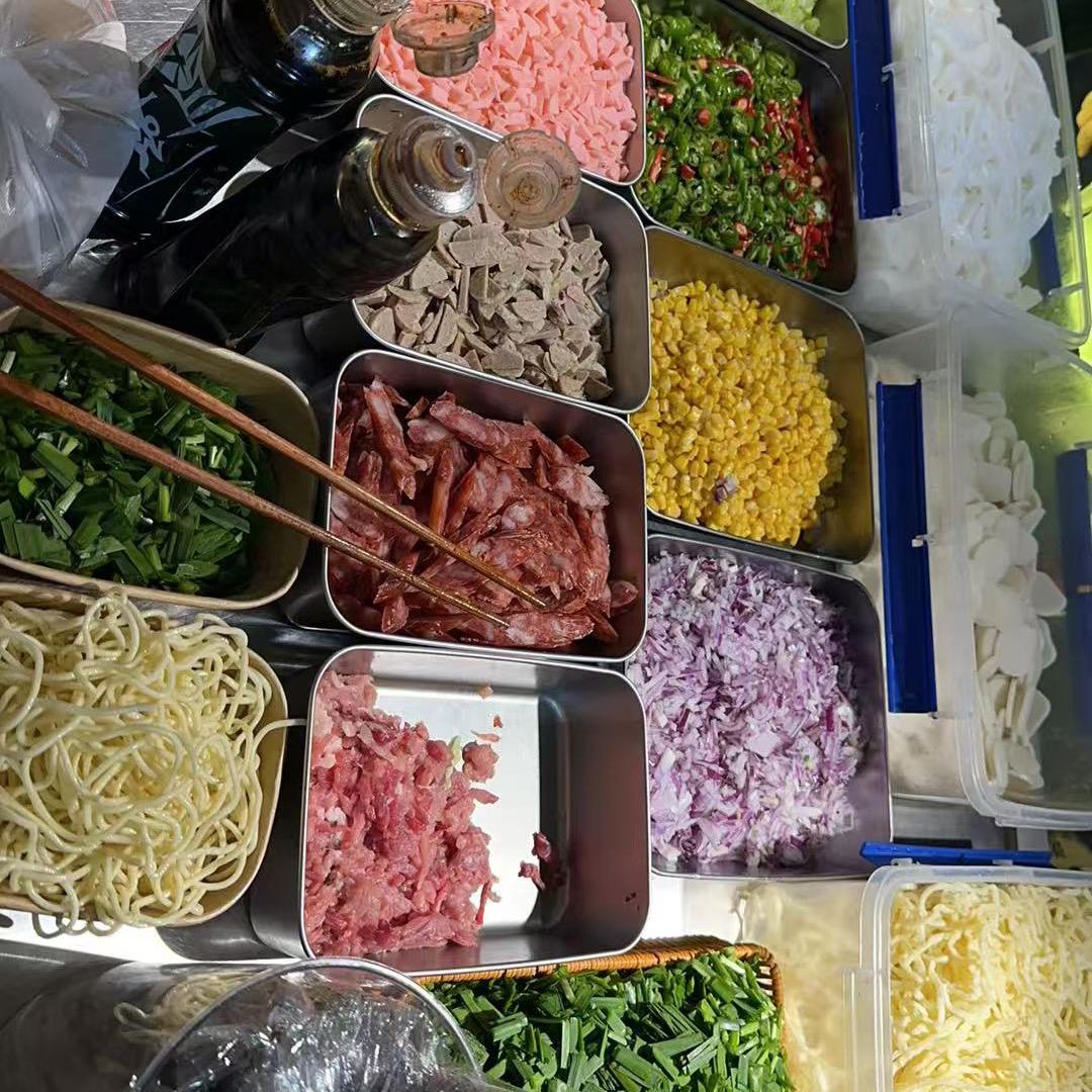 临平街边炒饭（长宁路夜市）