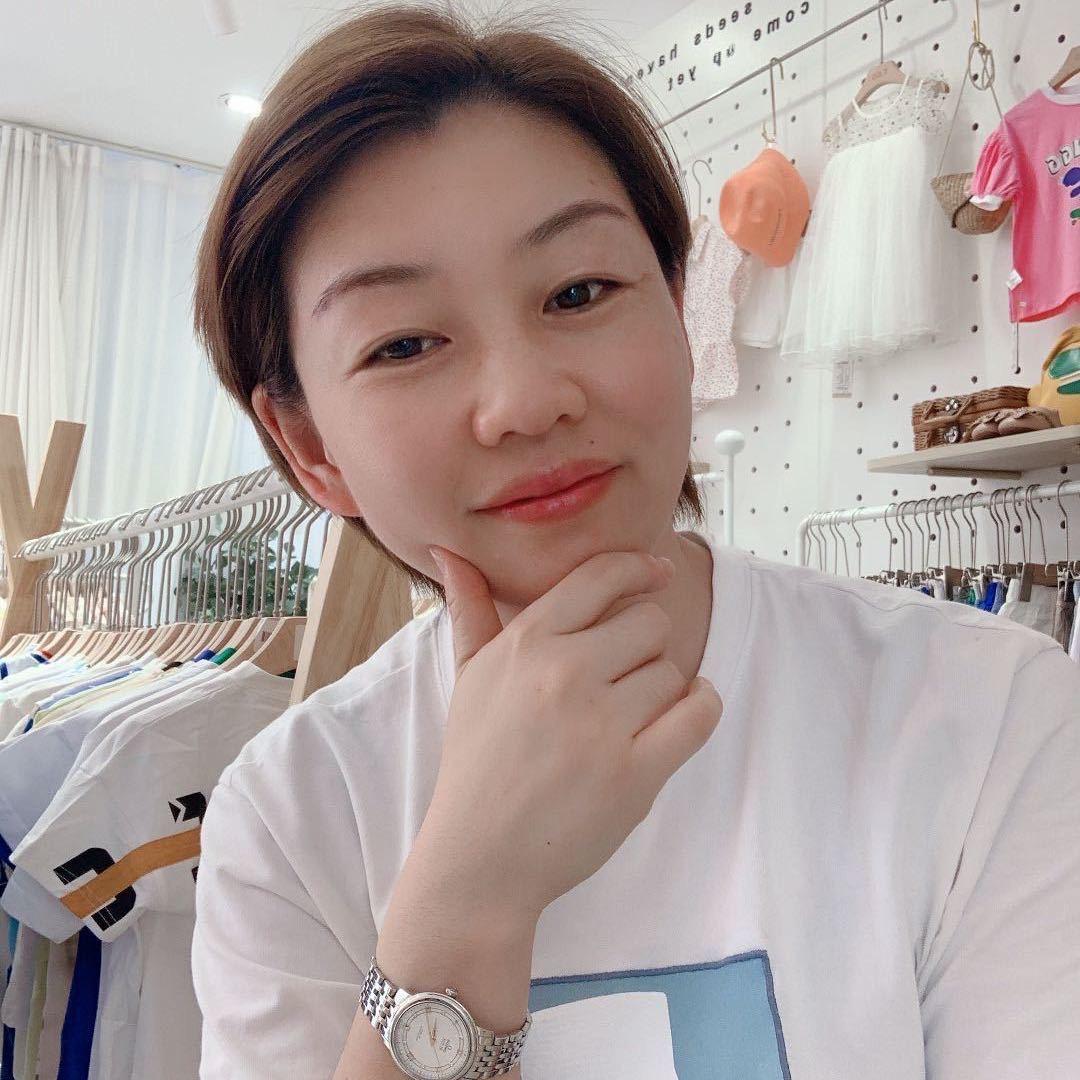 建湖点点童装