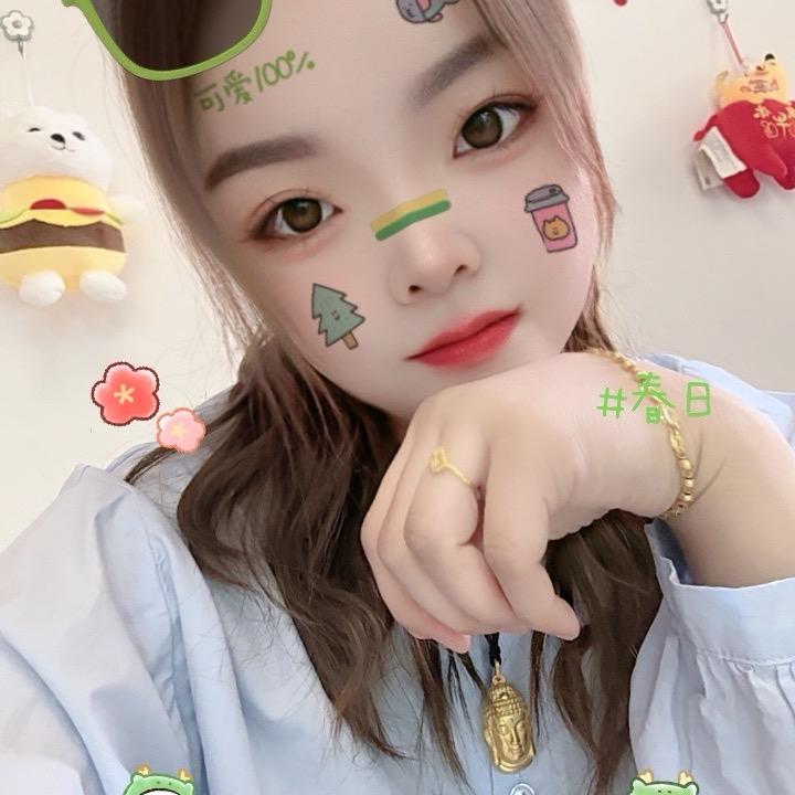 活泼可爱的小燕子