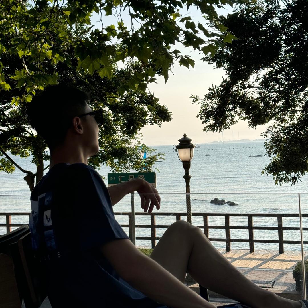 越努力越幸运”