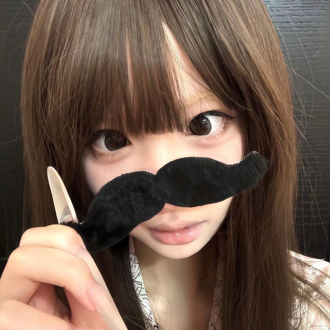 菠萝小薇