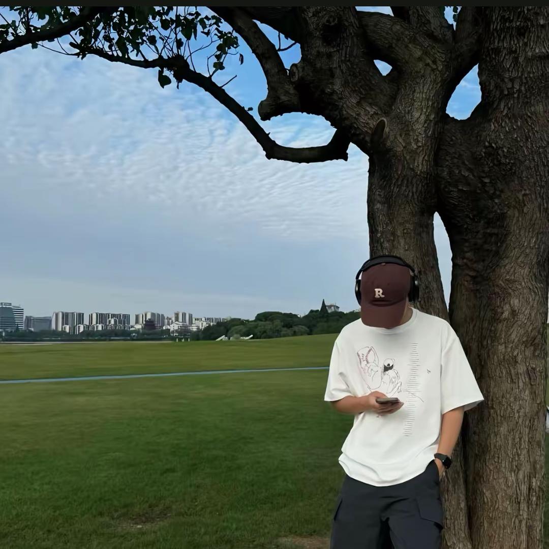 小黄🎸 𝑫𝒓𝒆𝒂𝒎 🎶