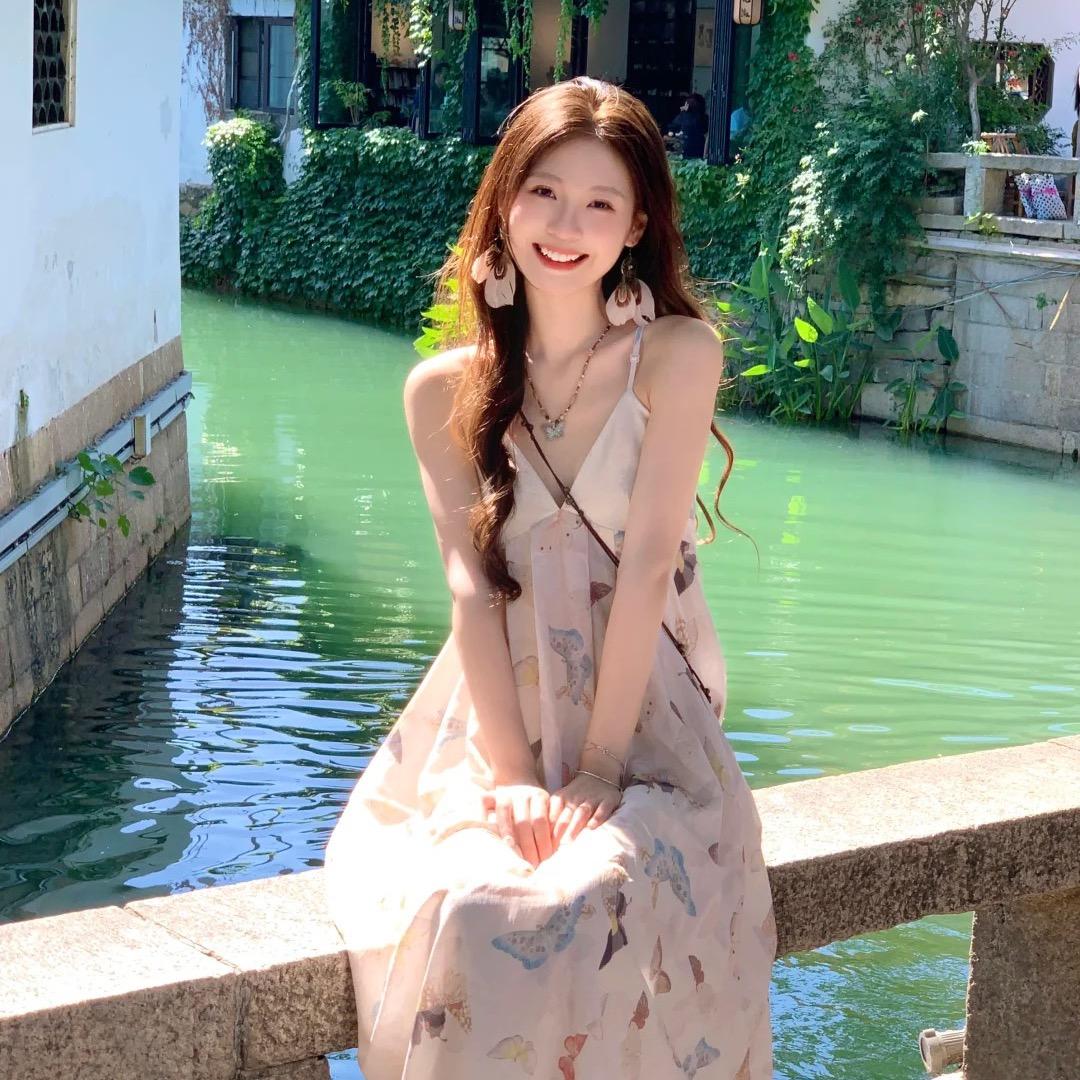 苏杭导游妮妮(十佳导游，档期有限）
