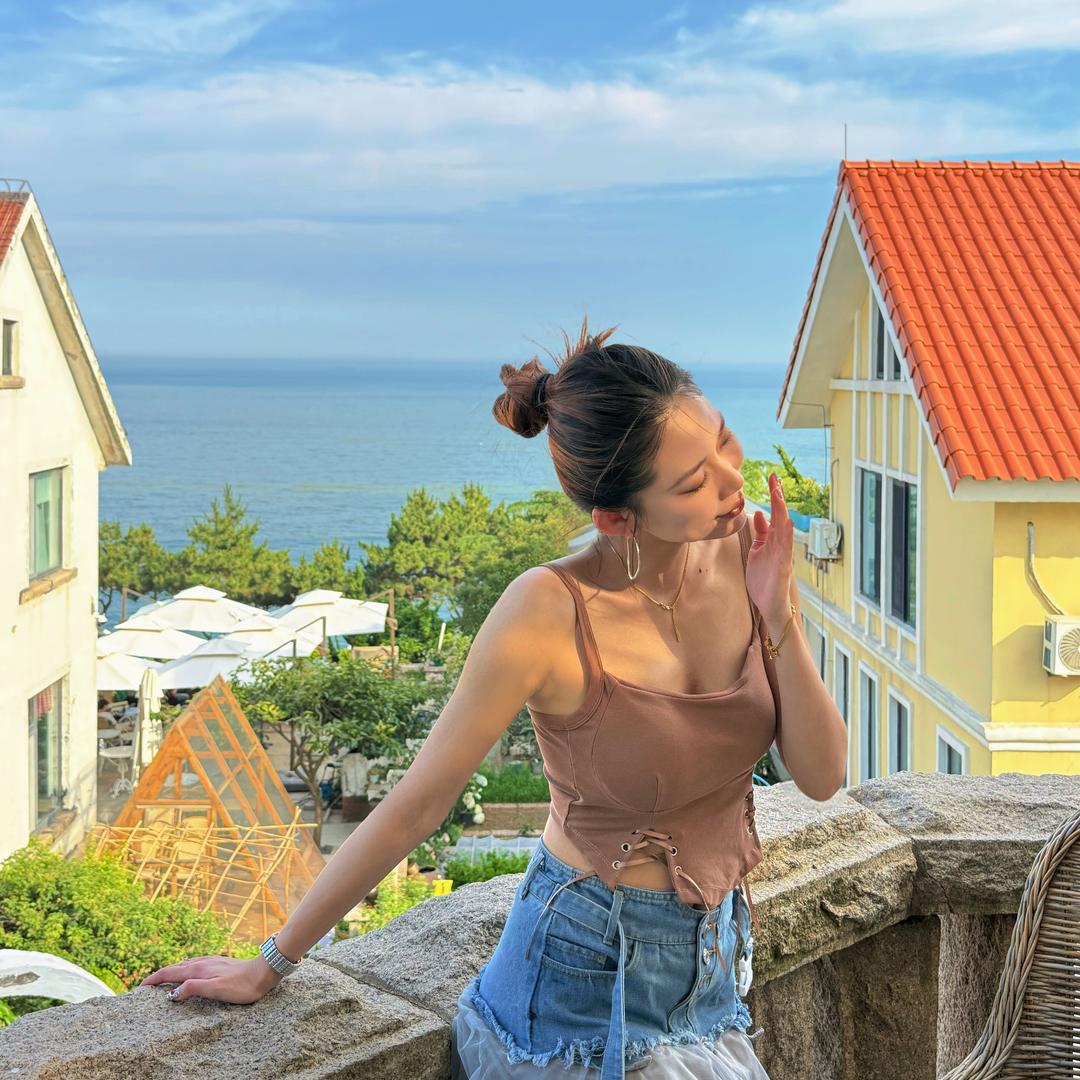 弓长 女那 （美业搞笑女）