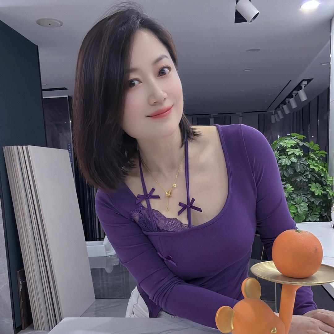 瓷砖杜娘