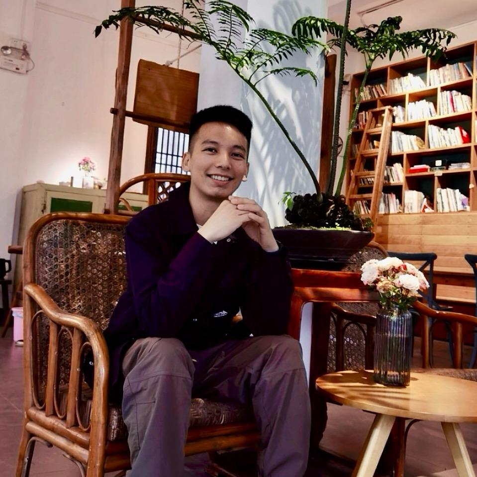 兜兜是条大黄狗