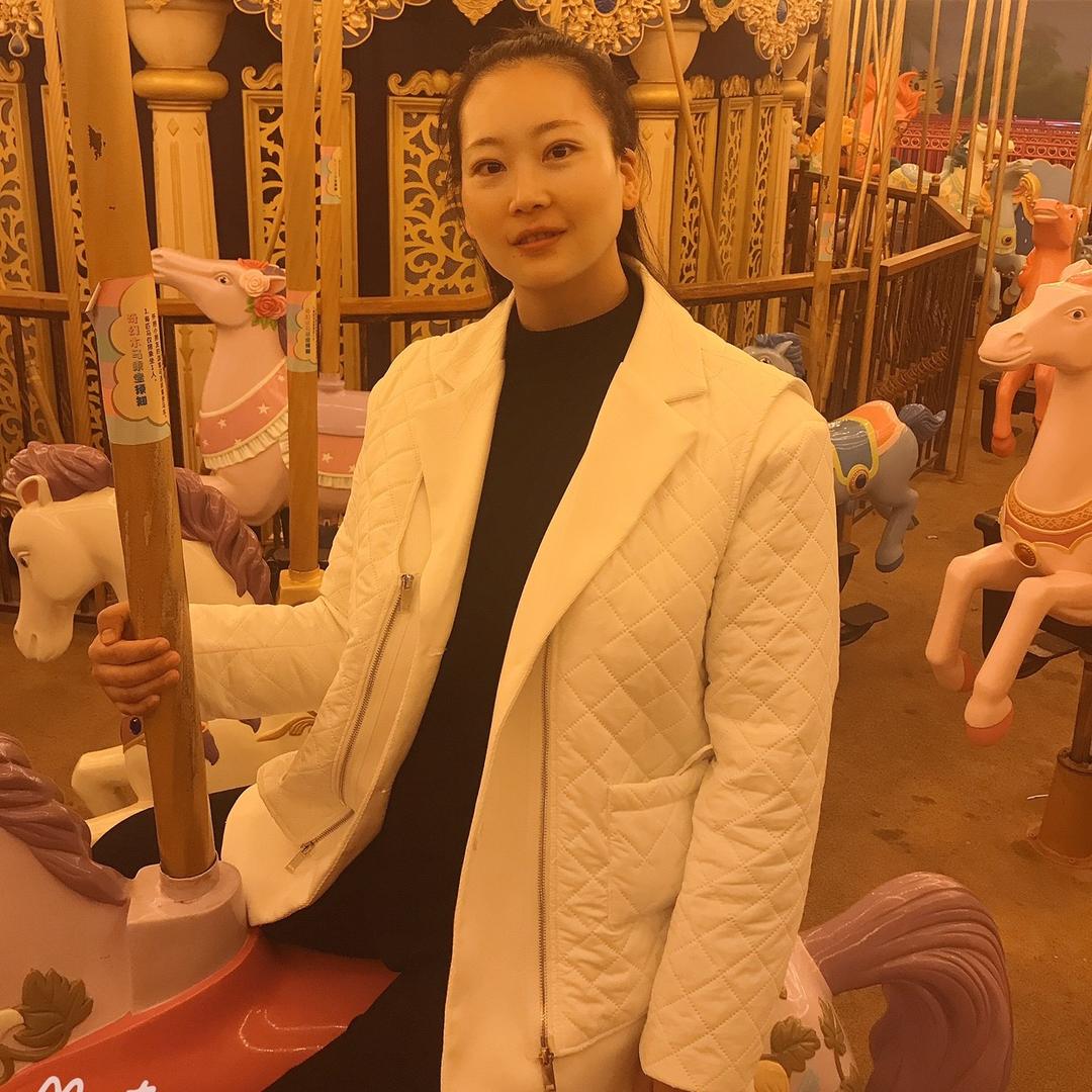 新郑龙湖童装丽丽