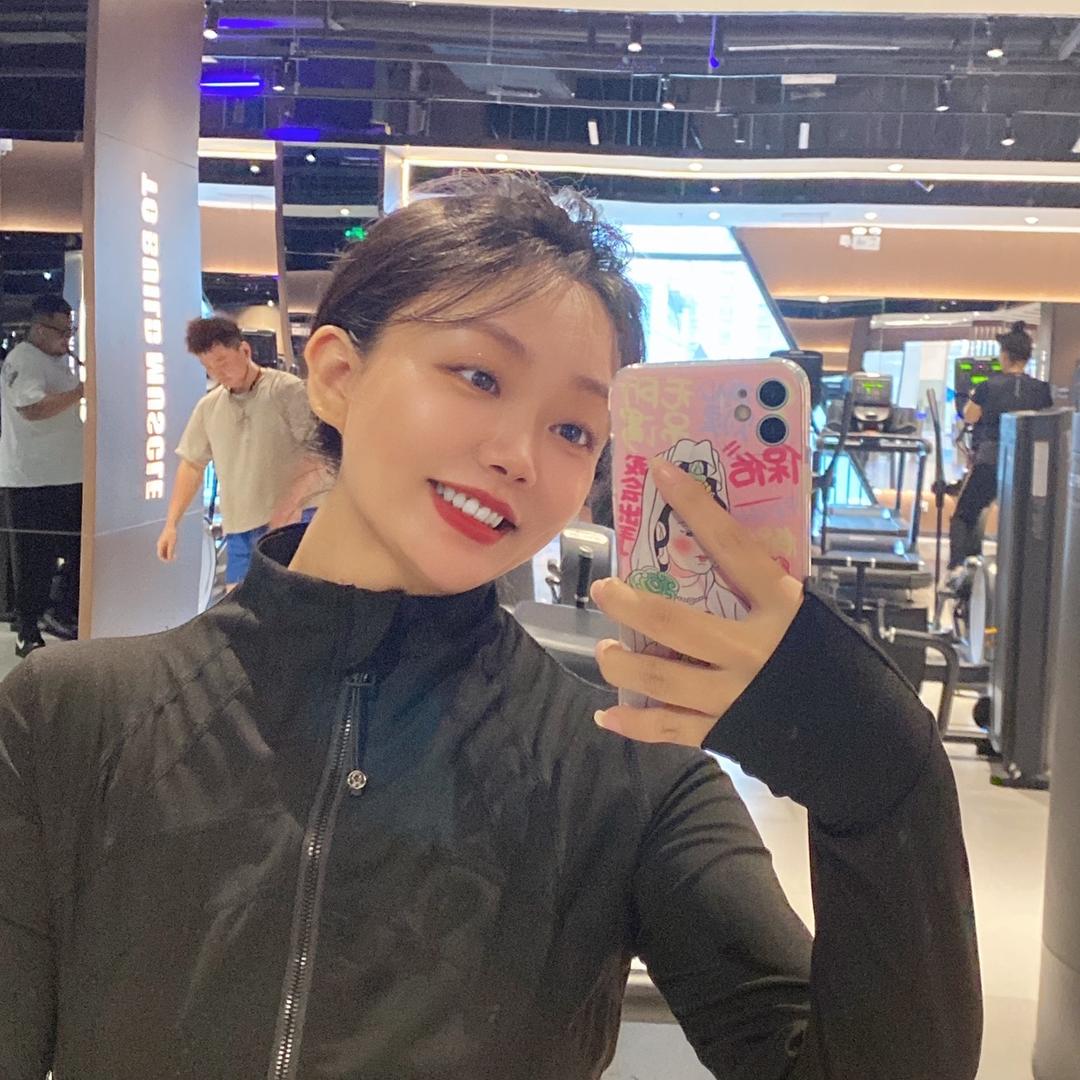 小景同学(っ˘зʕ•̫͡•ʔ