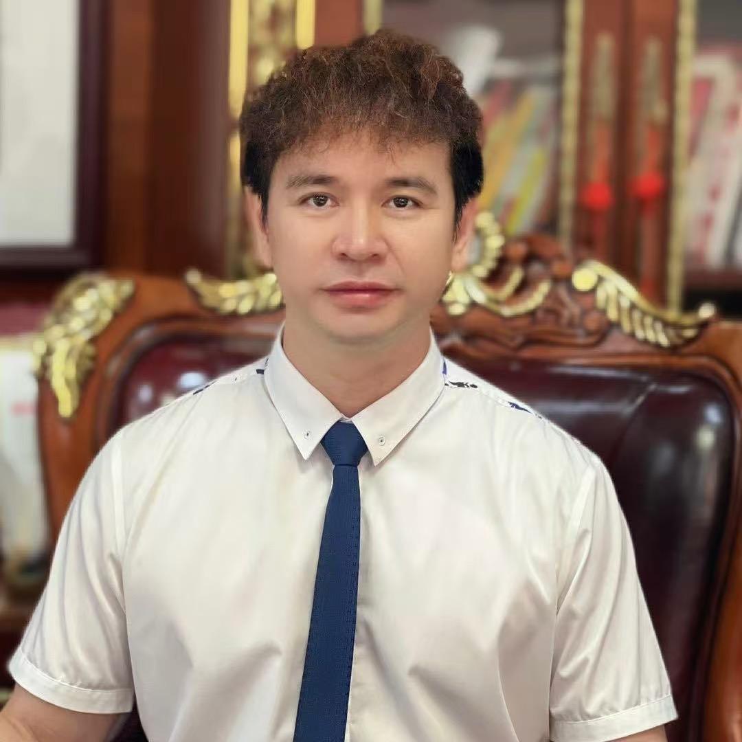黎进武宝居乐家具
