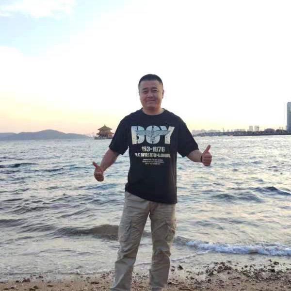 徐薪凯