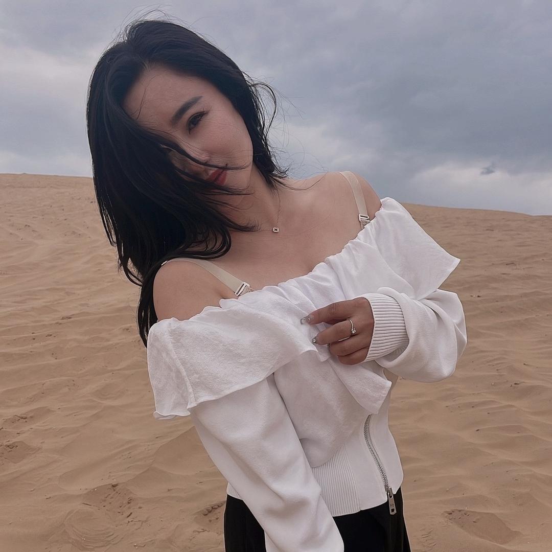 小白女士