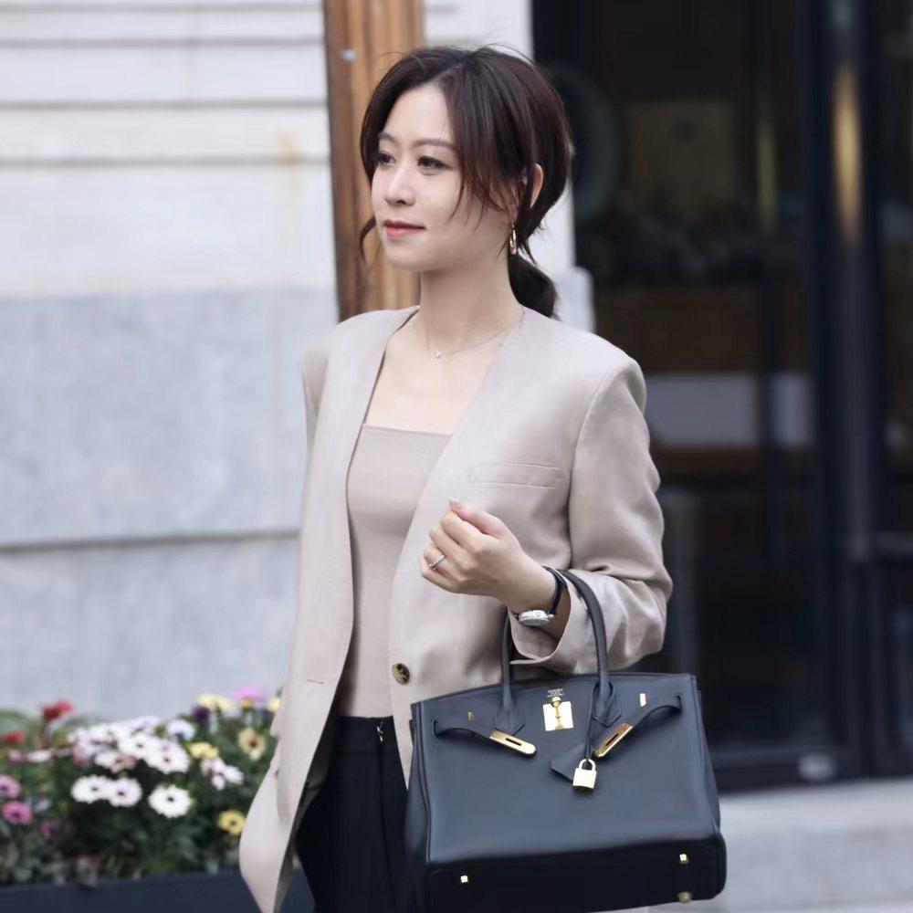 YIYI意式高奢女装