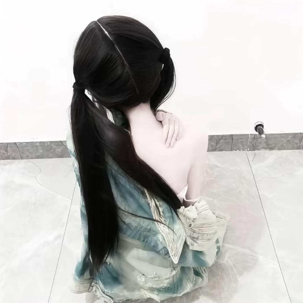 在逃村花