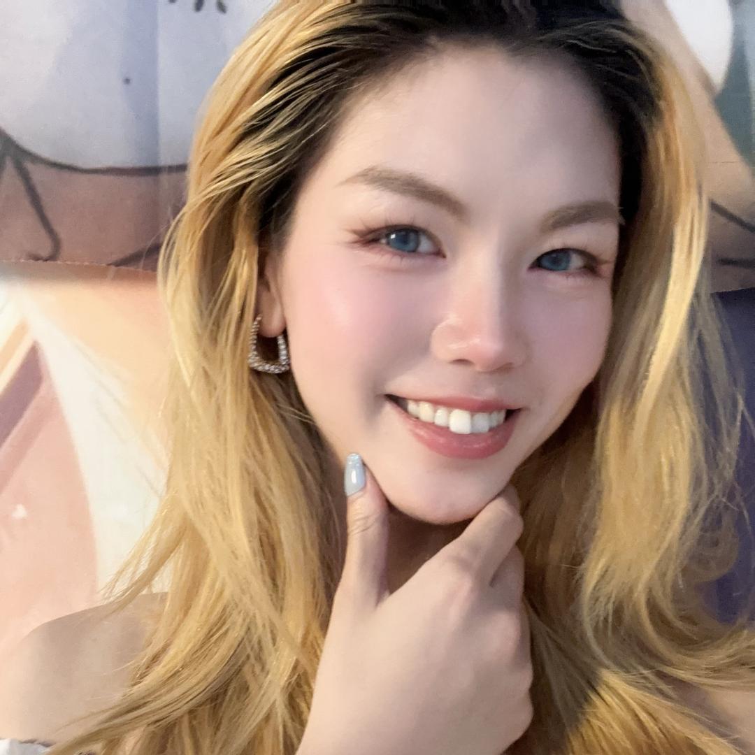 进击的你我她她她