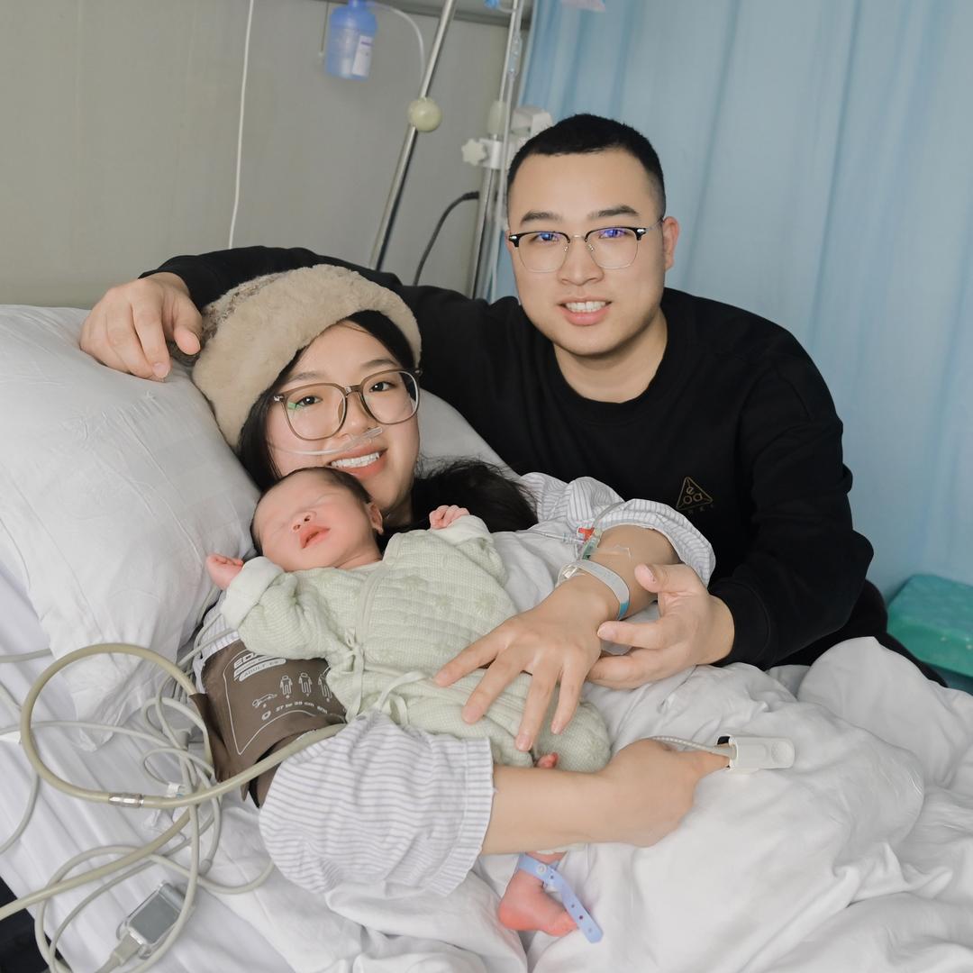 小石头妈妈（月子中）