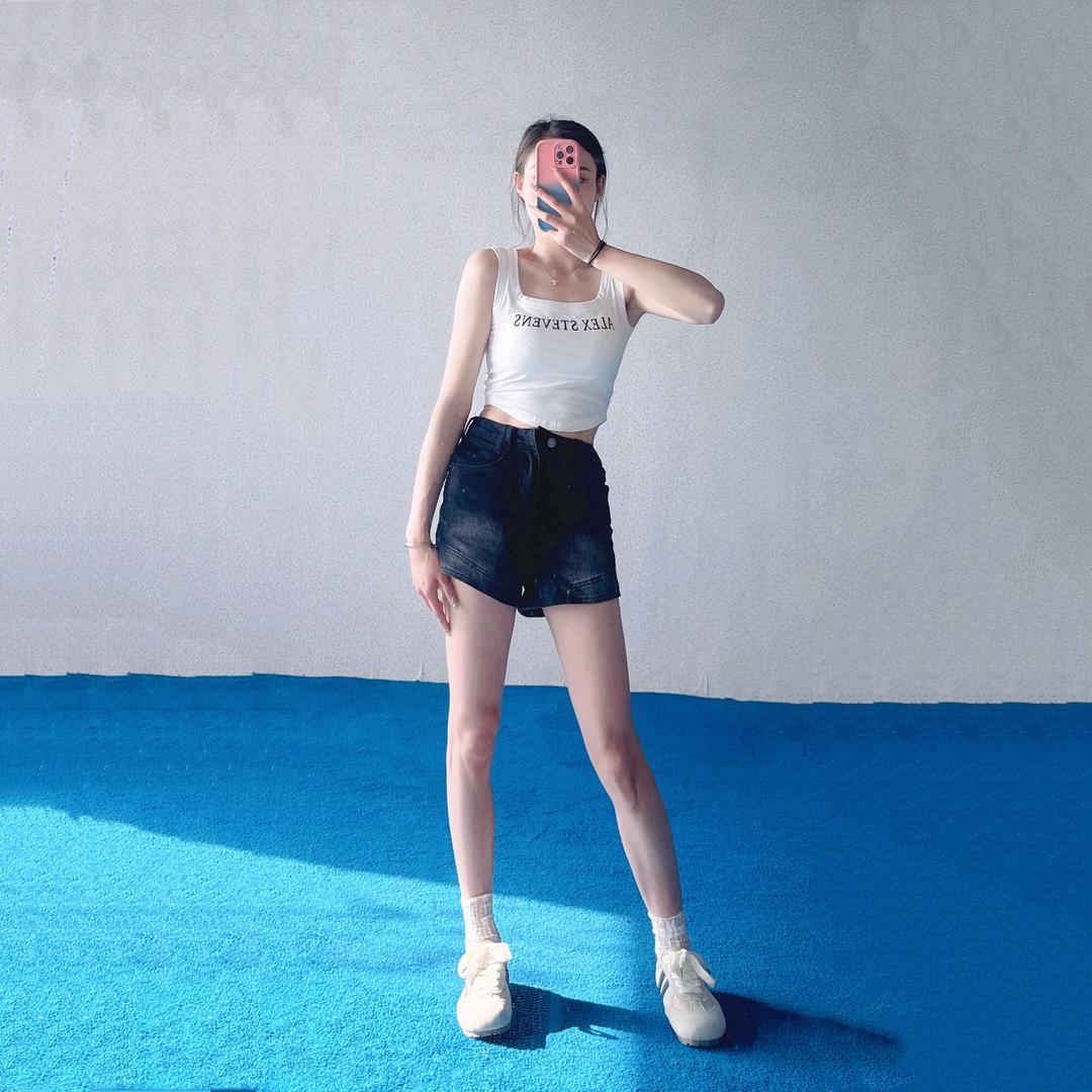 荷花池周周studio