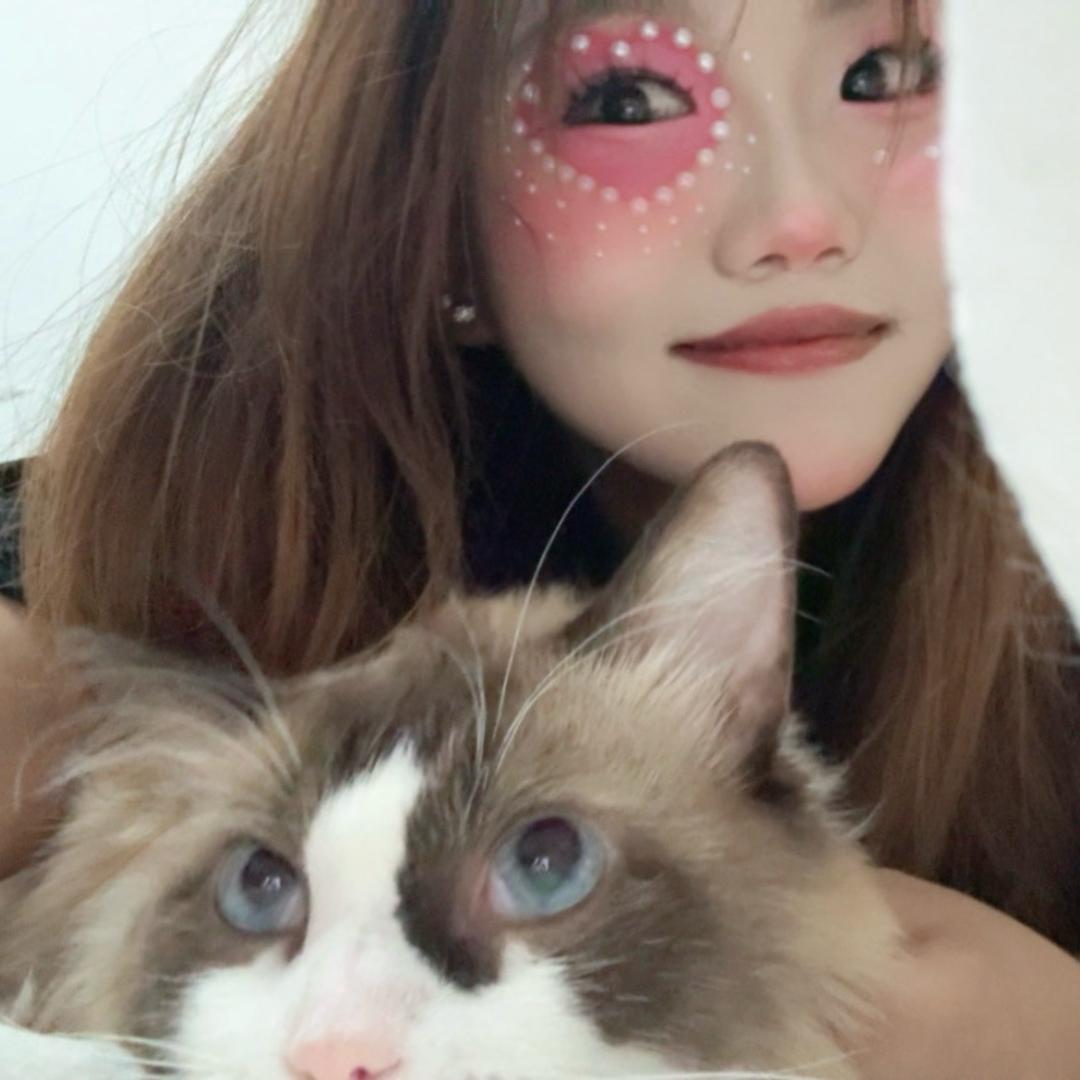 Qq.