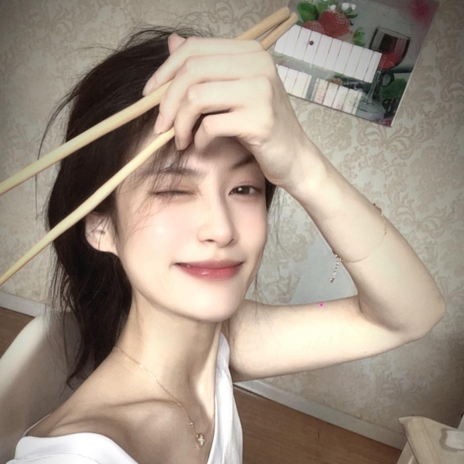 小迪爱吃香菜