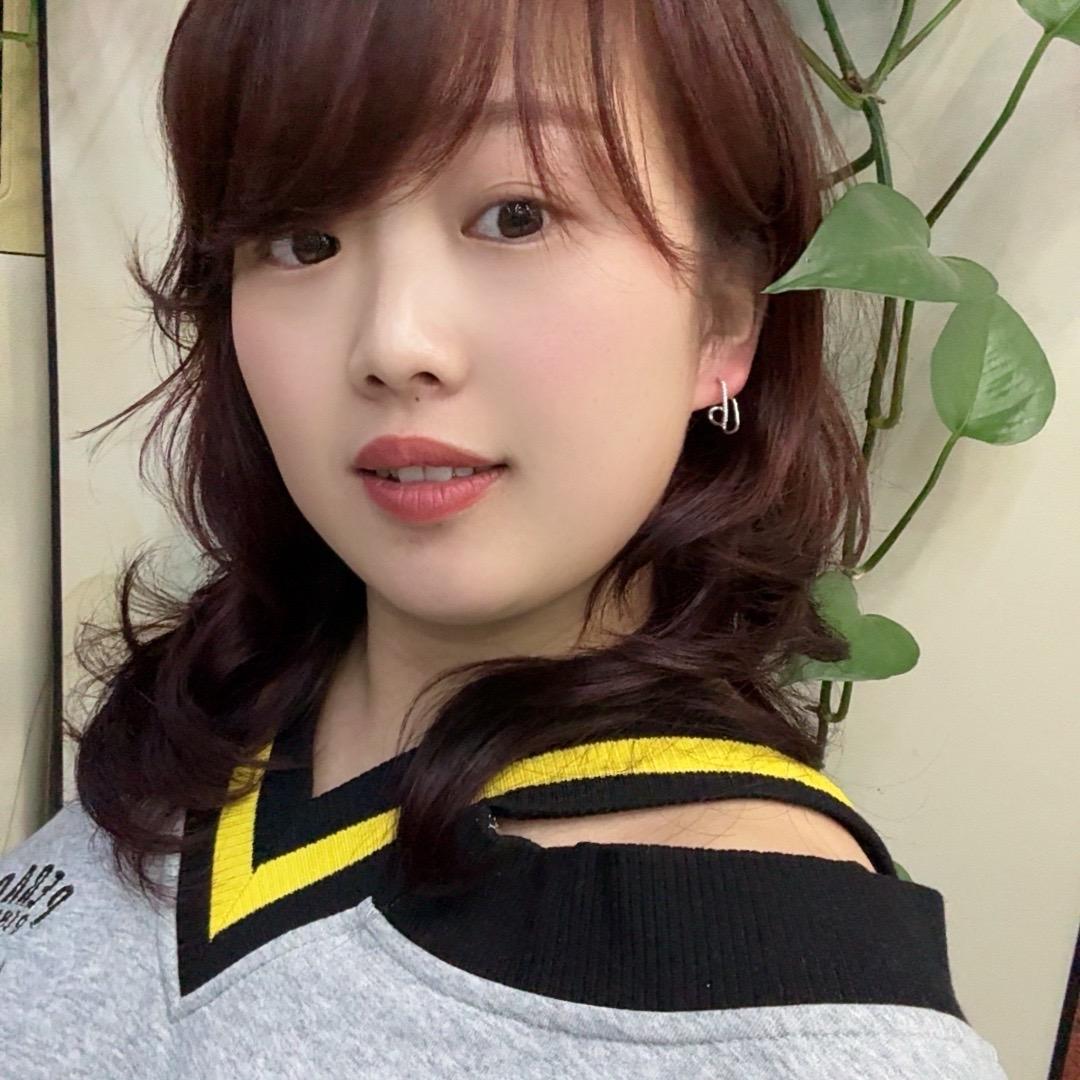 瑛¥