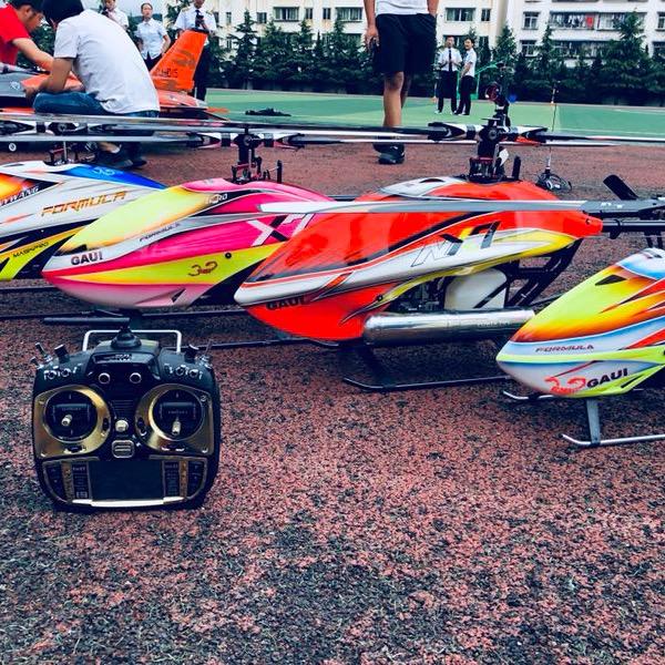 无人机特技飞行表演