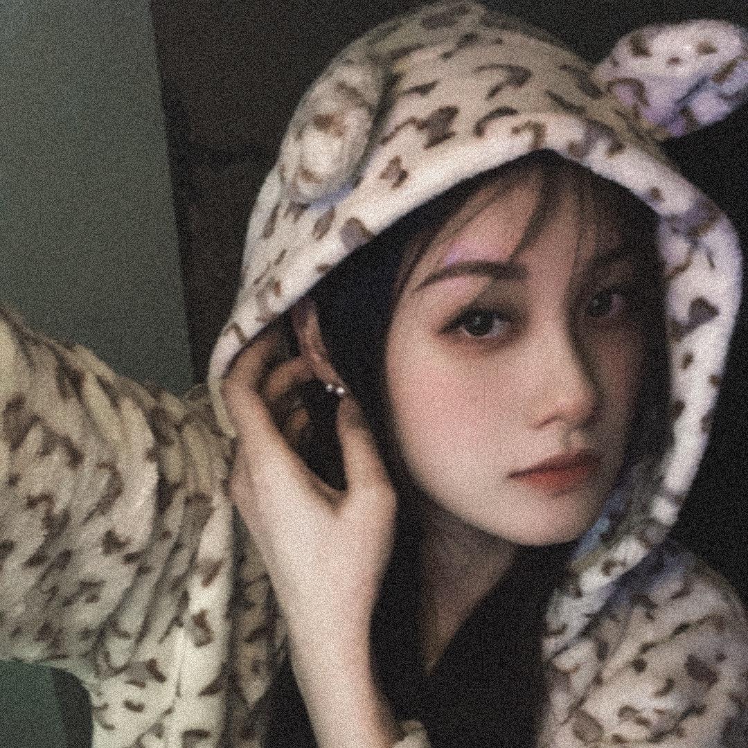 💭.